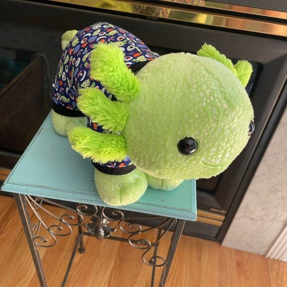 Build a Bear Lime Green Glow in The Dark AXOLOTL 19 inch Plush with Outfit! - Picture 3 of 16